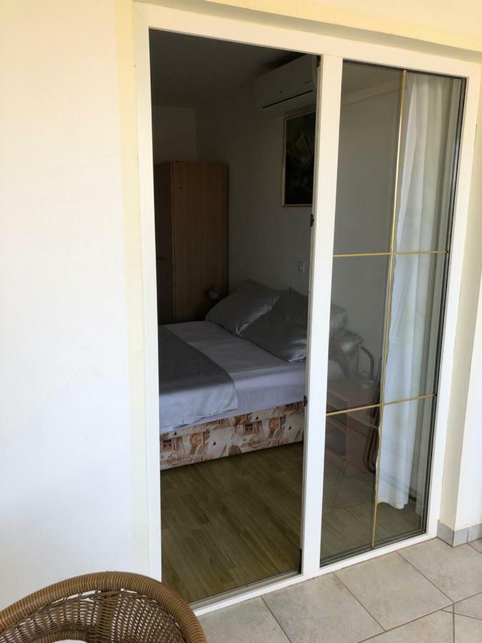 צזריקה Apartmani Gabi מראה חיצוני תמונה