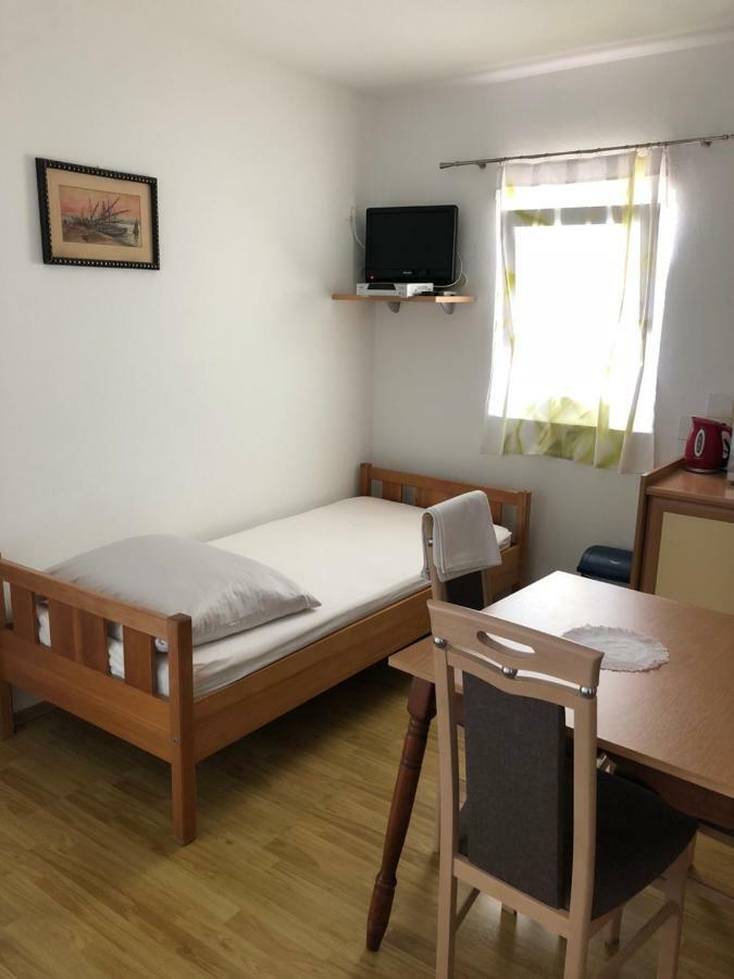 צזריקה Apartmani Gabi מראה חיצוני תמונה