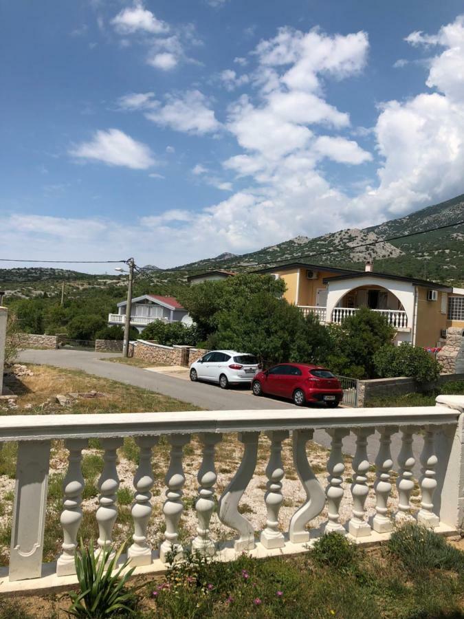 צזריקה Apartmani Gabi מראה חיצוני תמונה