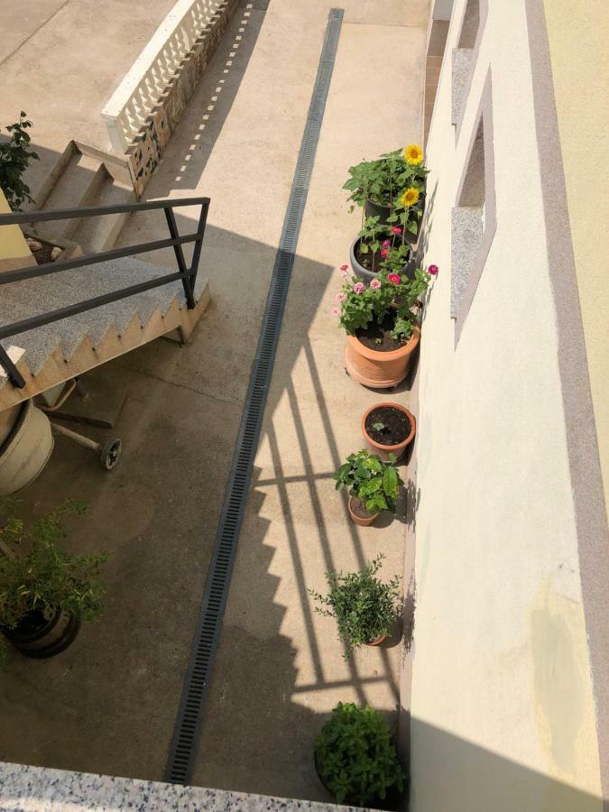 צזריקה Apartmani Gabi מראה חיצוני תמונה
