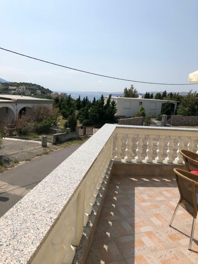 צזריקה Apartmani Gabi מראה חיצוני תמונה